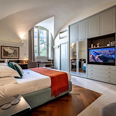 Dimora Collection - Le Corti - Boutique Luxury Suites In A Restored 13Th Century Convent, With Sauna And Gym (Adults Only) Florença Exterior foto