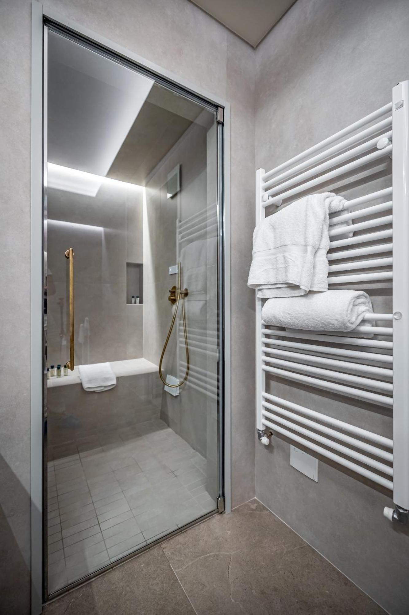 Dimora Collection - Le Corti - Boutique Luxury Suites In A Restored 13Th Century Convent, With Sauna And Gym (Adults Only) Florença Exterior foto